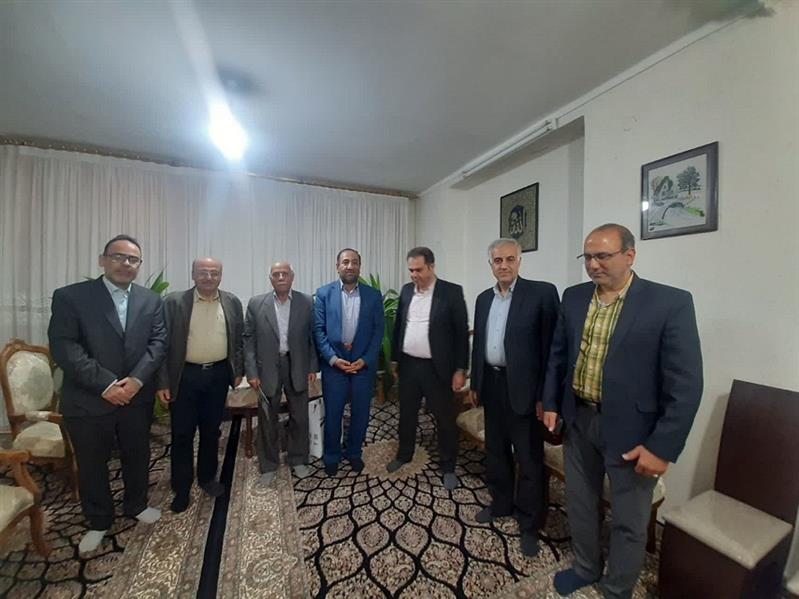 تجلیل و دیدار  مدیر عامل شركت آب و فاضلاب استان سمنان از همكار  بازنشسته امور آبفا شهرستان شاهرود
